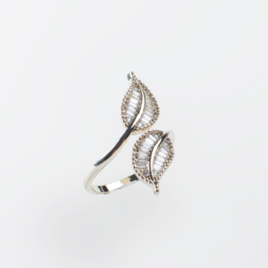 Anillo de Hojas con Zirconias